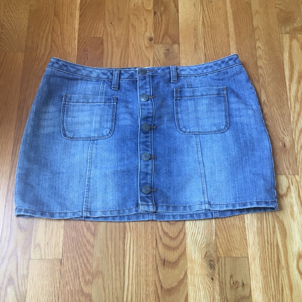 SO Button Front Pocket Denim Mini Skirt